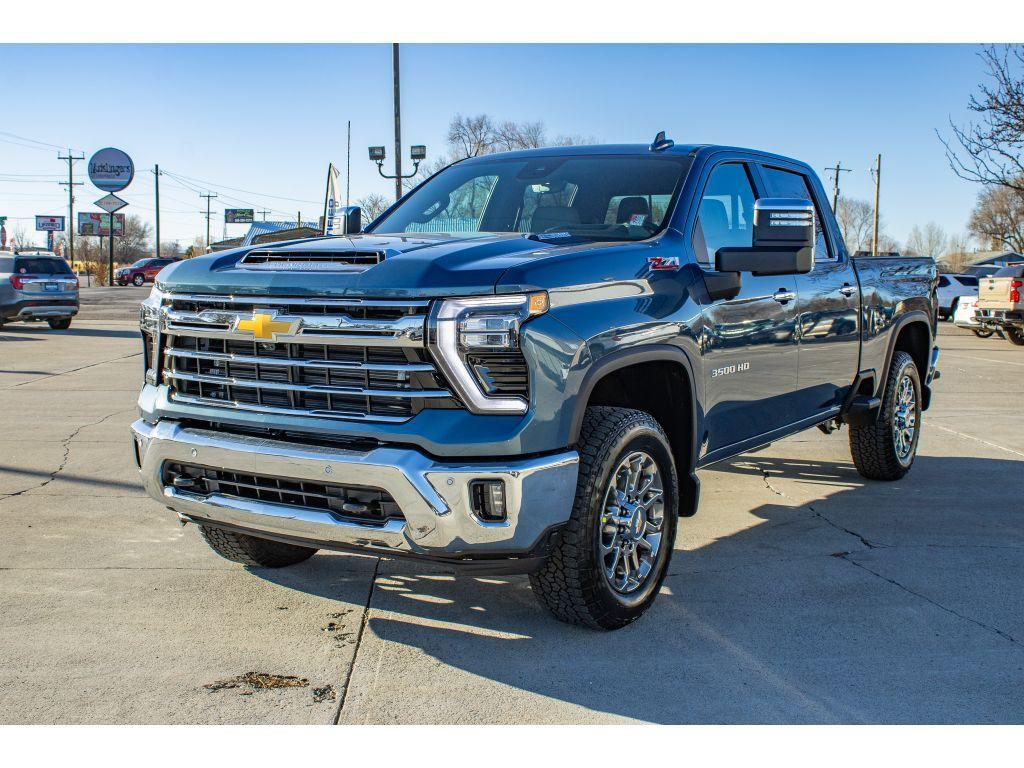 new 2026 Chevrolet Silverado 3500 car, priced at $81,000
