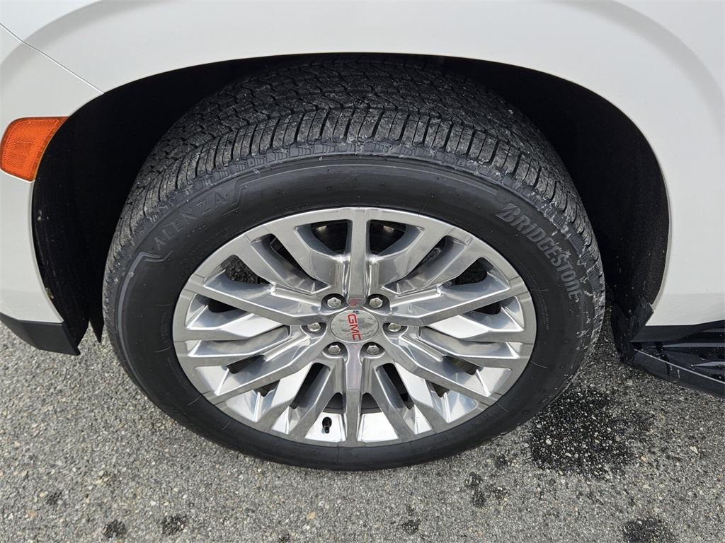 used 2024 GMC Yukon car, priced at $63,921