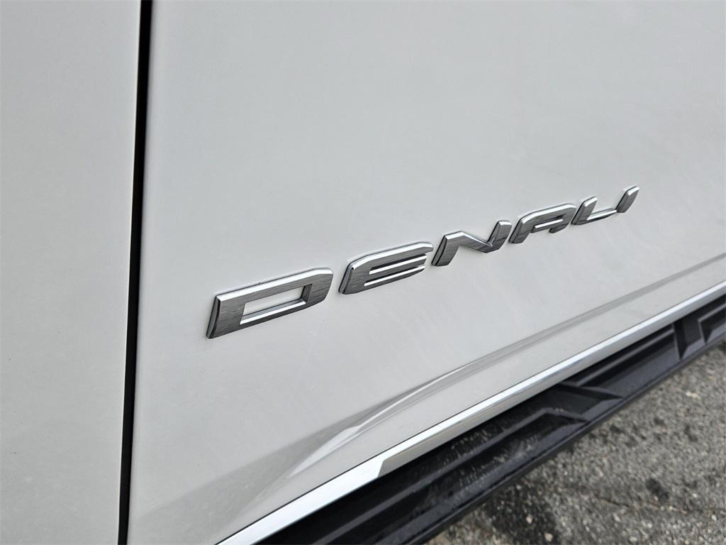 used 2024 GMC Yukon car, priced at $63,921