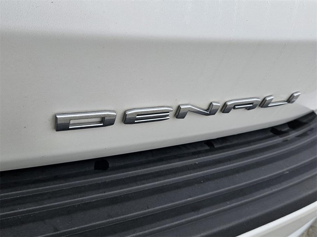 used 2024 GMC Yukon car, priced at $63,921