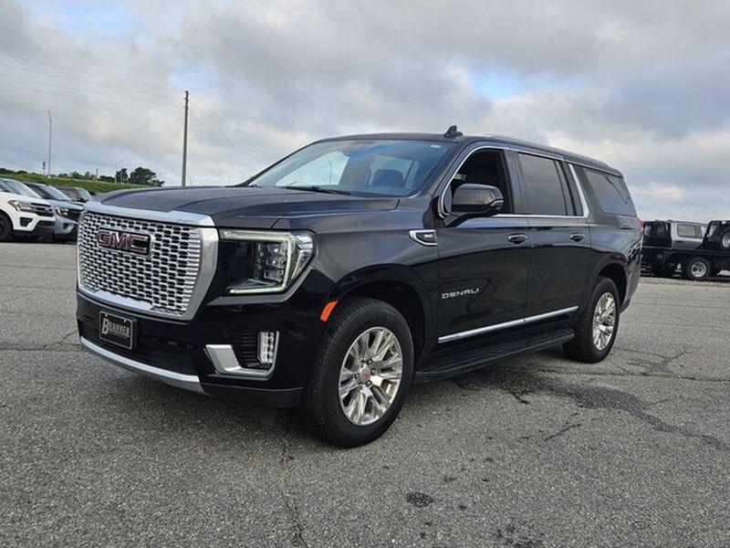 used 2024 GMC Yukon XL car, priced at $66,394