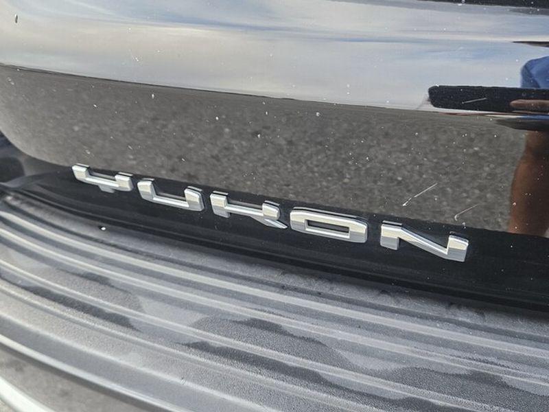 used 2024 GMC Yukon XL car, priced at $66,394