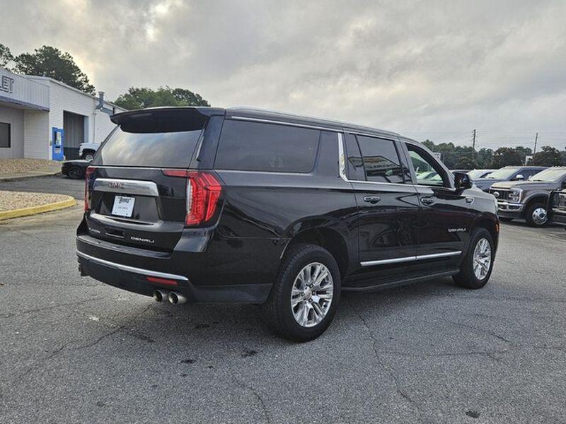 used 2024 GMC Yukon XL car, priced at $66,394