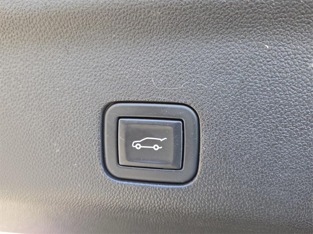 used 2021 Chevrolet Tahoe car, priced at $38,995