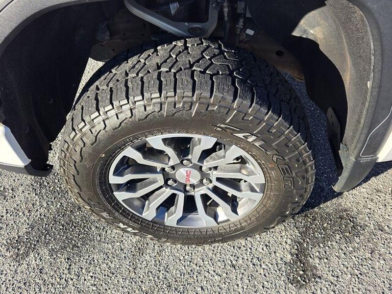 used 2023 GMC Sierra 1500 car, priced at $46,194