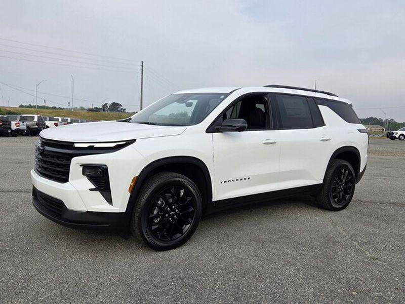 new 2026 Chevrolet Traverse car, priced at $48,464