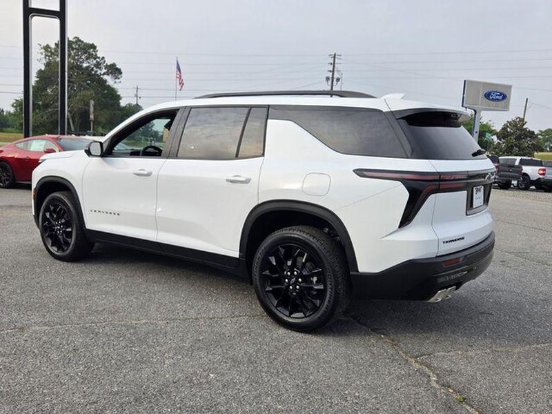 new 2026 Chevrolet Traverse car, priced at $48,464