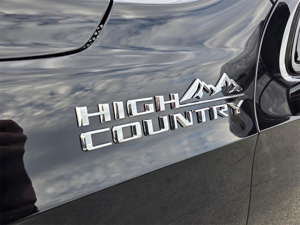 new 2025 Chevrolet Tahoe car, priced at $77,308