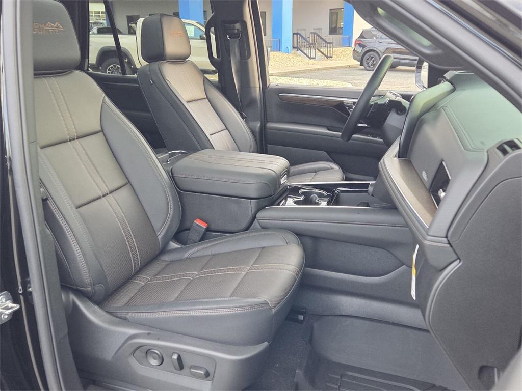 new 2025 Chevrolet Tahoe car, priced at $77,308