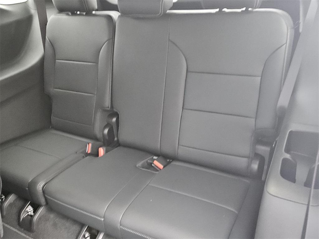 new 2026 Chevrolet Traverse car, priced at $47,495