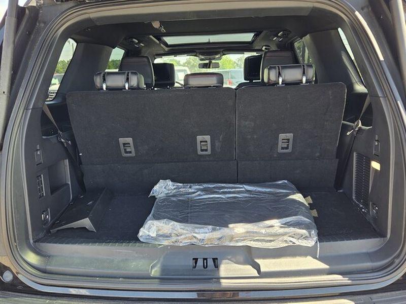 used 2024 Ford Expedition car, priced at $71,794
