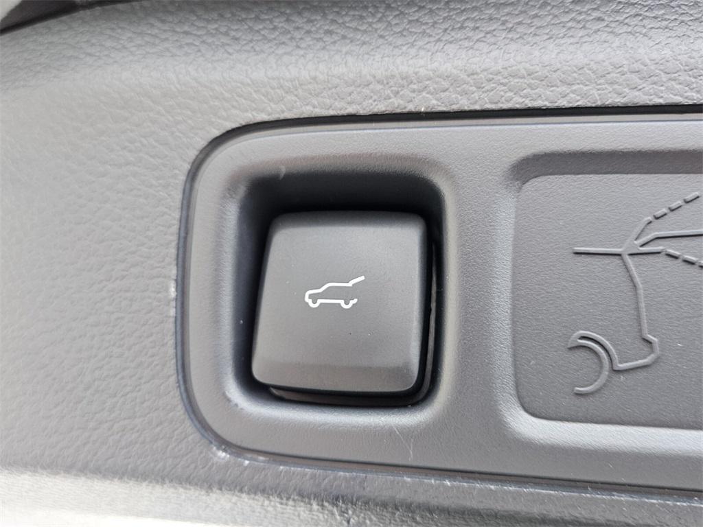 used 2024 Ford Expedition car, priced at $71,995