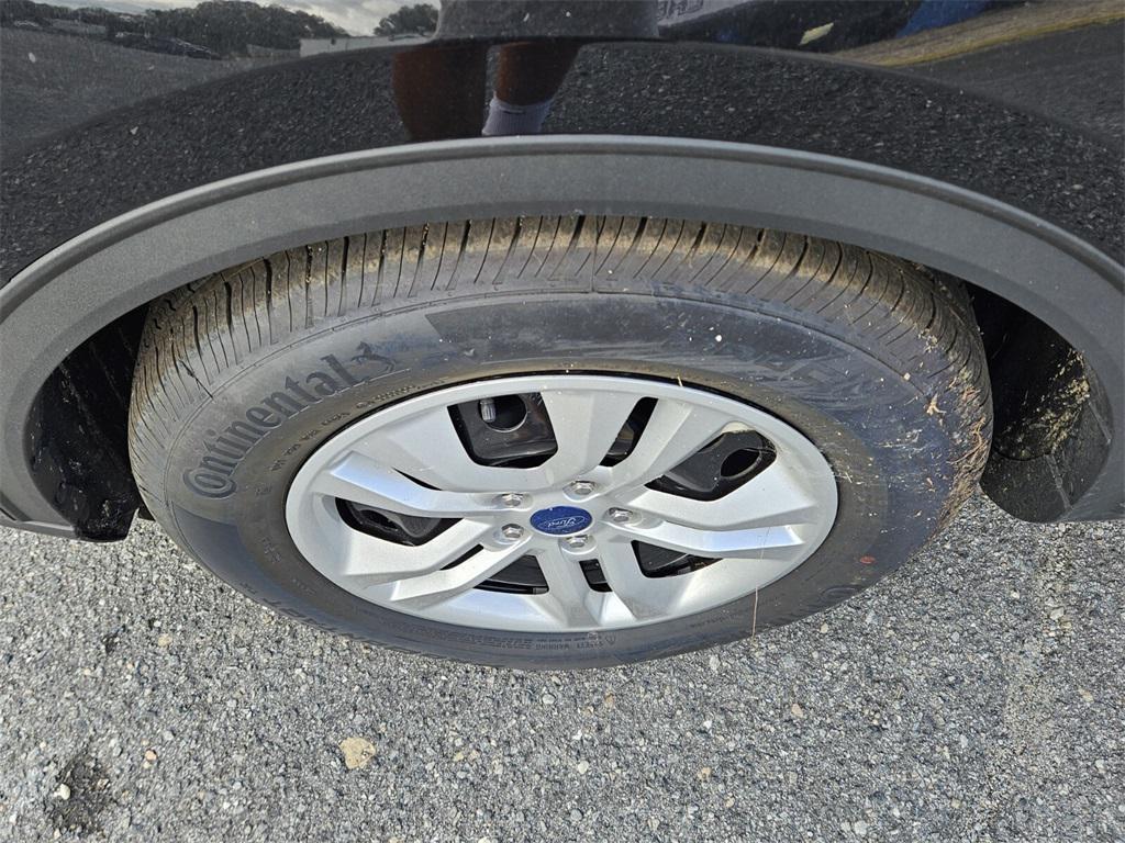 used 2024 Ford Escape car, priced at $22,495