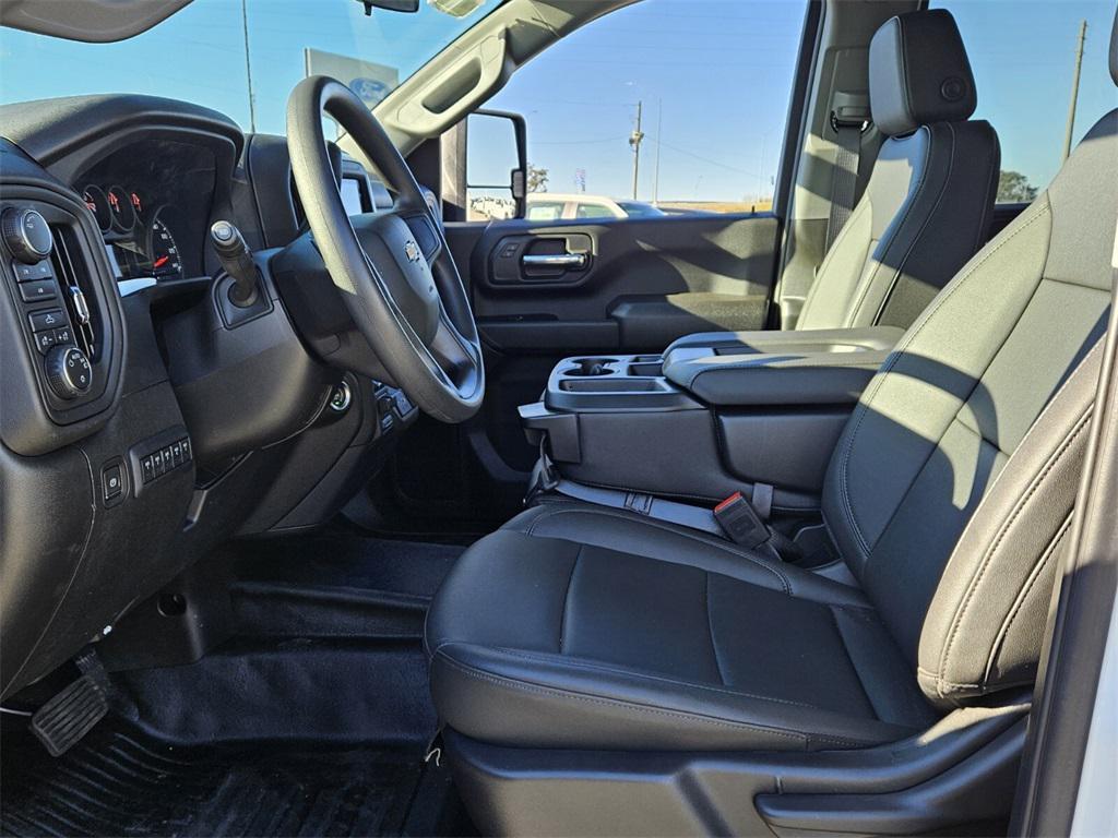 new 2024 Chevrolet Silverado 3500 car, priced at $70,427