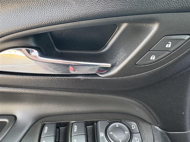 used 2023 Chevrolet Equinox car, priced at $22,500