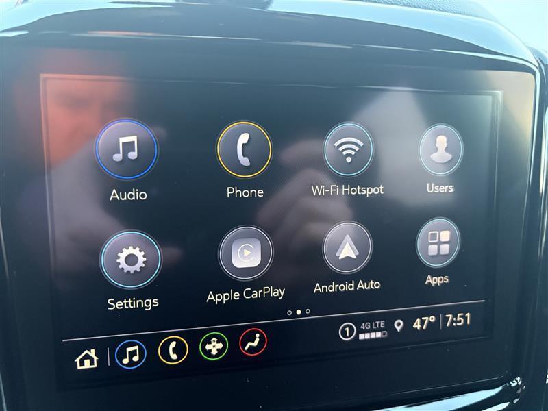 used 2023 Chevrolet Traverse car, priced at $30,500