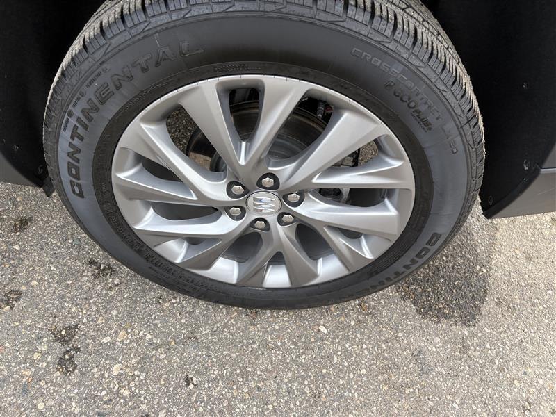 used 2025 Buick Enclave car, priced at $41,000