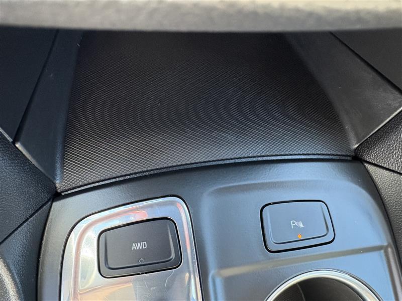 used 2024 Chevrolet Equinox car, priced at $25,000