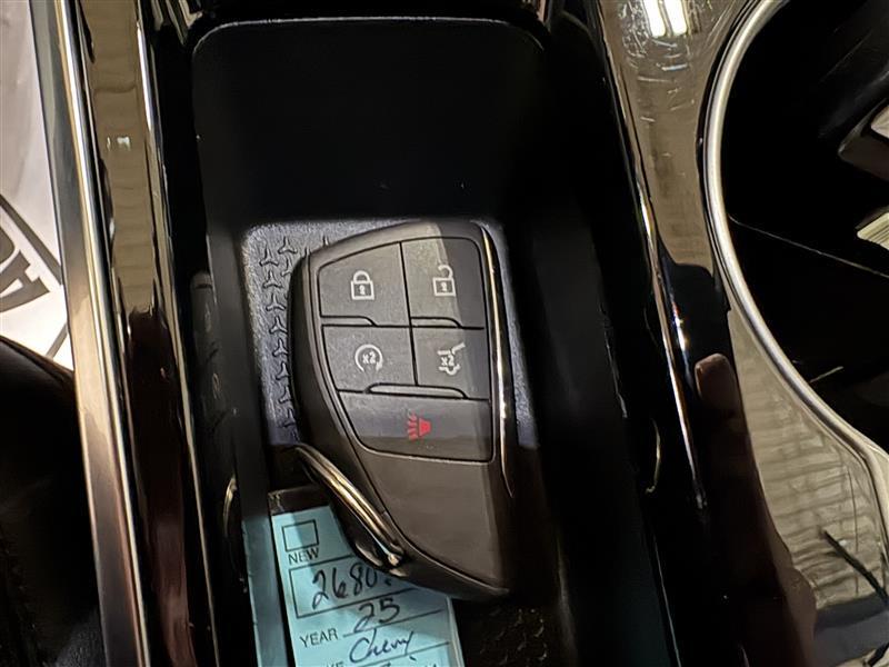 used 2025 Chevrolet Equinox car, priced at $28,500