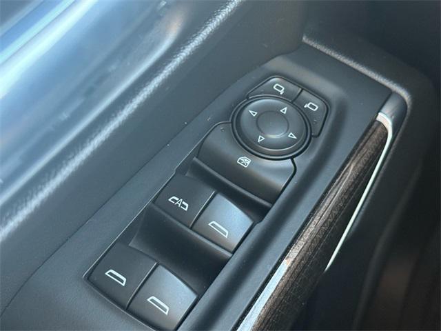 used 2022 Chevrolet Silverado 1500 car, priced at $41,875