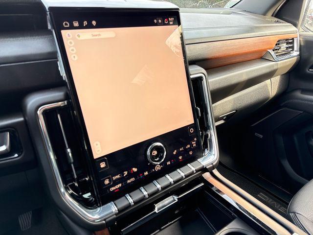 used 2025 GMC Yukon car, priced at $69,995