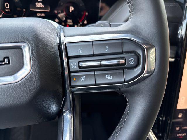 used 2025 GMC Yukon car, priced at $69,995