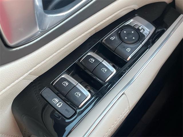 used 2022 Kia Sorento car, priced at $24,995