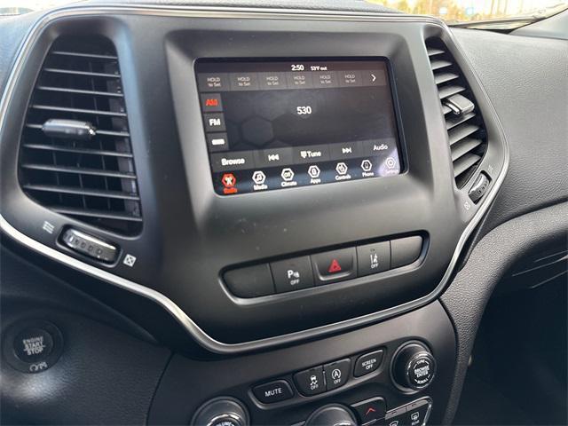 used 2021 Jeep Cherokee car, priced at $16,995