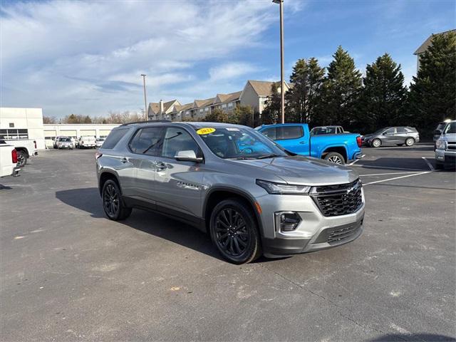 used 2023 Chevrolet Traverse car, priced at $37,595