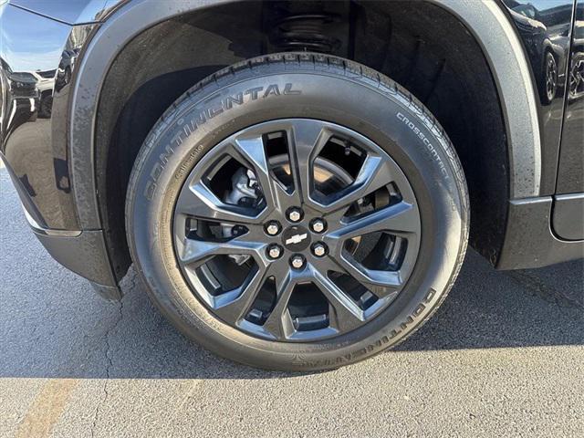 used 2021 Chevrolet Traverse car, priced at $33,595