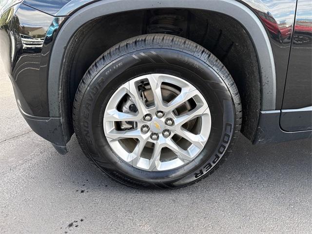 used 2021 Chevrolet Traverse car, priced at $17,995