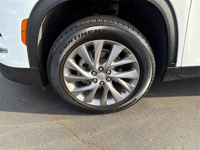 used 2025 Buick Enclave car, priced at $37,998