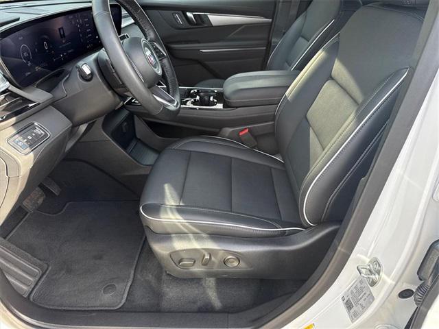 used 2025 Buick Enclave car, priced at $37,998