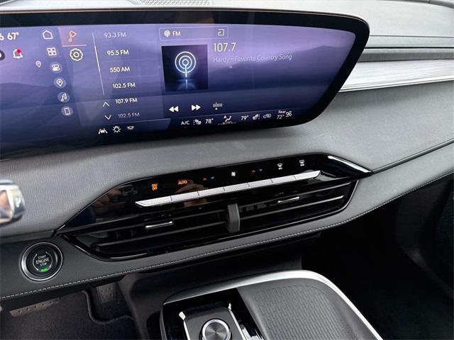 used 2025 Buick Enclave car, priced at $37,998