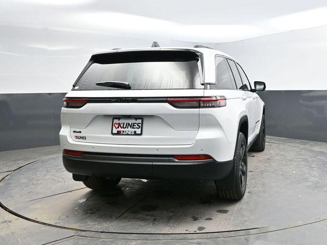 new 2026 Jeep Grand Cherokee car, priced at $47,017