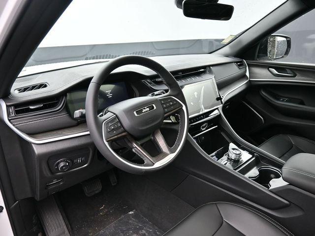 new 2026 Jeep Grand Cherokee car, priced at $47,017