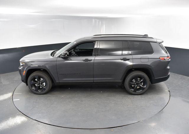 new 2025 Jeep Grand Cherokee L car, priced at $43,422