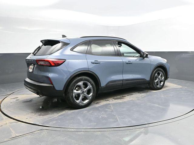 used 2025 Ford Escape car, priced at $21,999