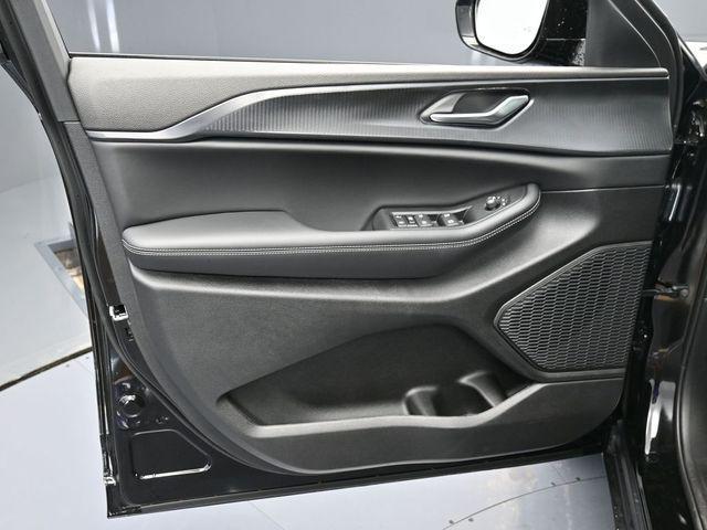 new 2025 Jeep Grand Cherokee L car, priced at $45,422