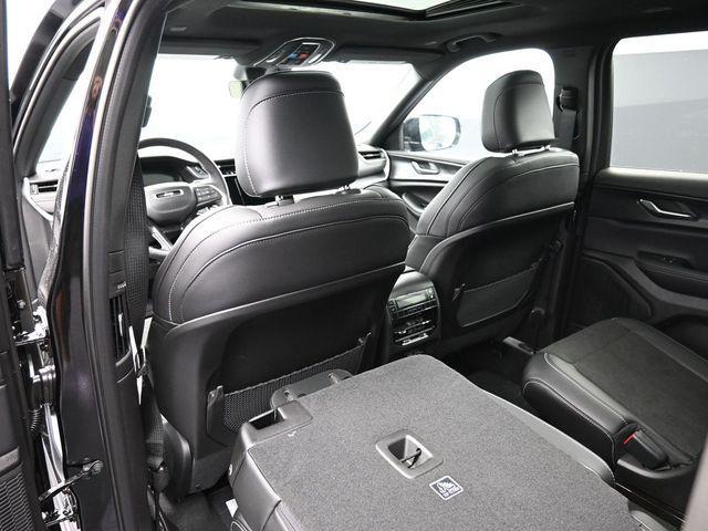 new 2025 Jeep Grand Cherokee L car, priced at $45,422