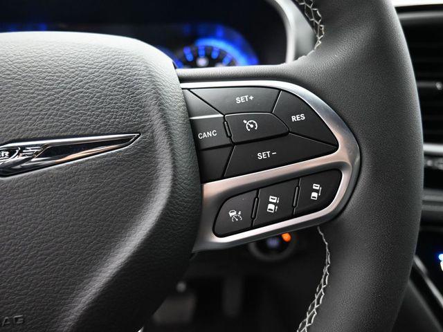 new 2026 Chrysler Pacifica car, priced at $41,885