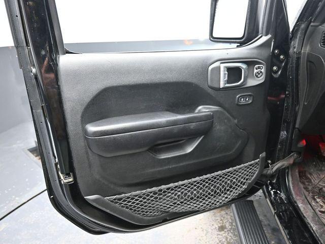 used 2020 Jeep Wrangler Unlimited car, priced at $27,995