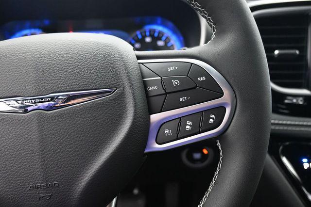new 2026 Chrysler Pacifica car, priced at $44,862