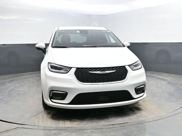 used 2023 Chrysler Pacifica car, priced at $25,499