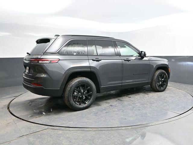 new 2026 Jeep Grand Cherokee car, priced at $45,040
