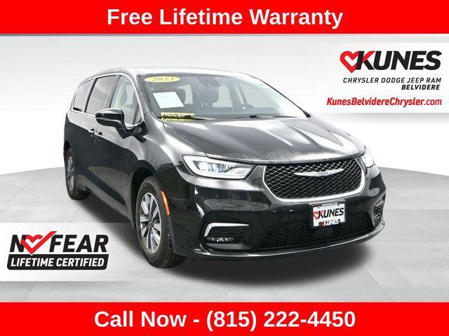 used 2023 Chrysler Pacifica Hybrid car, priced at $25,890