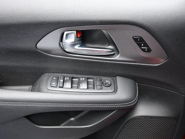 new 2026 Chrysler Pacifica car, priced at $45,692