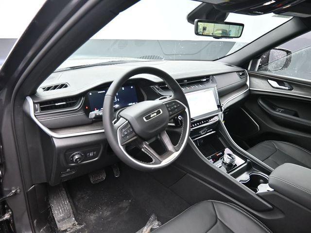 new 2026 Jeep Grand Cherokee car, priced at $49,842