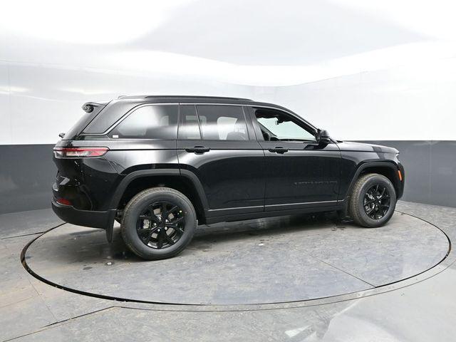 new 2026 Jeep Grand Cherokee car, priced at $48,272