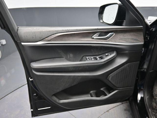 new 2026 Jeep Grand Cherokee car, priced at $46,859